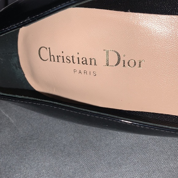 DESIGNER CHRISTIAN DIOR POINTED TOE KITTEN HERLS, BNWOT. PATENT LEATHER - Picture 10 of 12